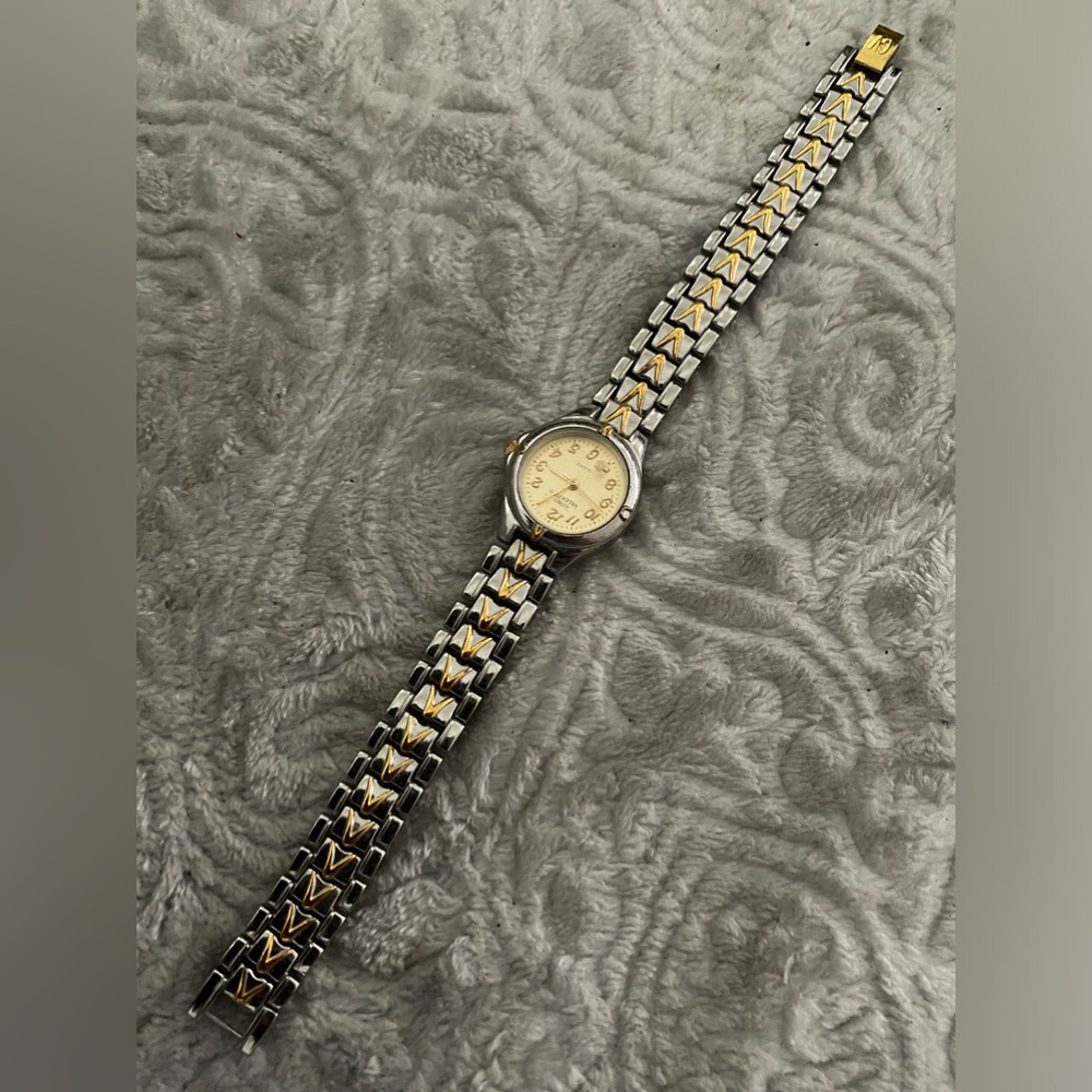 Como Valentino watch